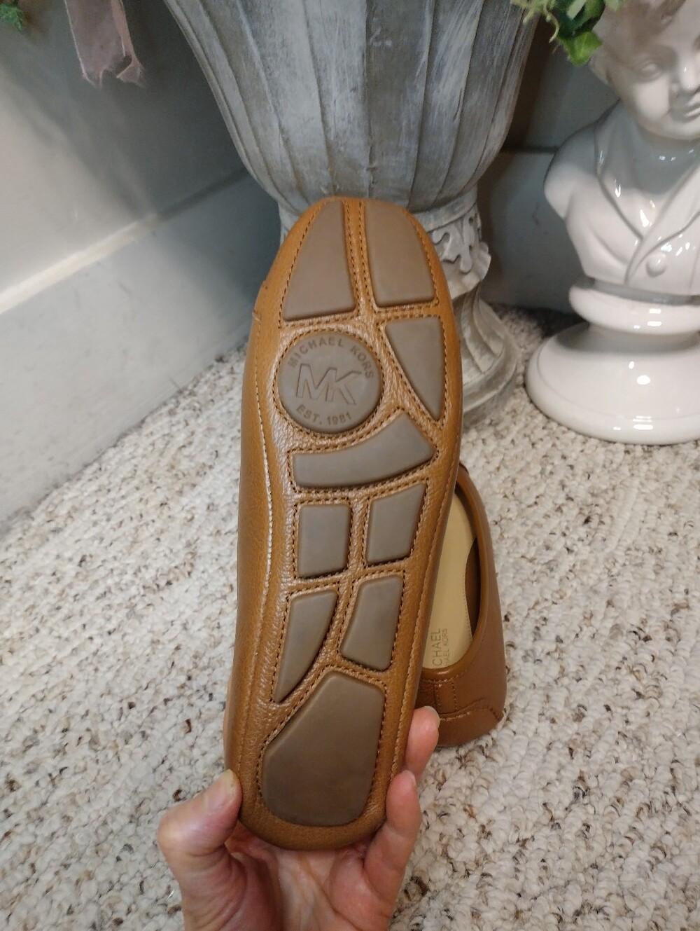 Michael Kors Fulton Light Brown Gold Logo Decorated Moccasin - Picture 6 of 7